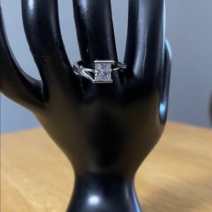 Elegant Silver Women's Ring